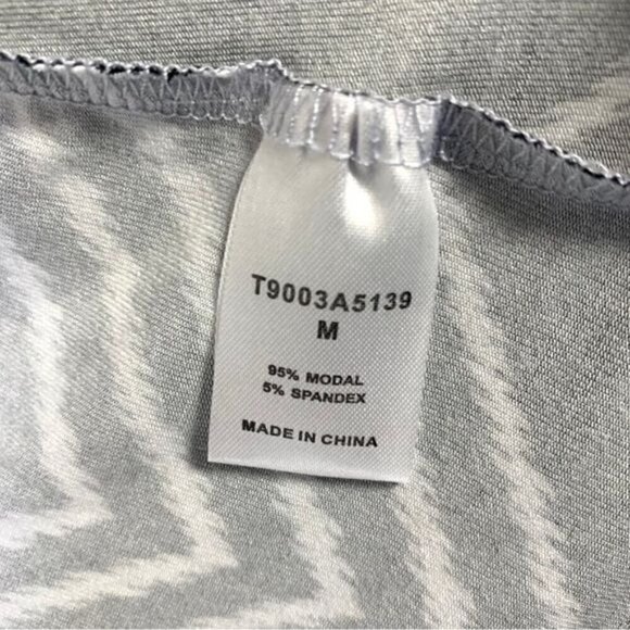 NWT TART Collections Cardigan Sz.M Open Front Black White Chevron Lightweight - Picture 12 of 14